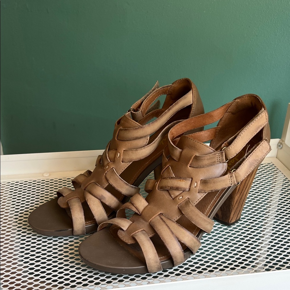 Clarks Indigo Taupe Rosa Central Strappy Heeled Sandal 10